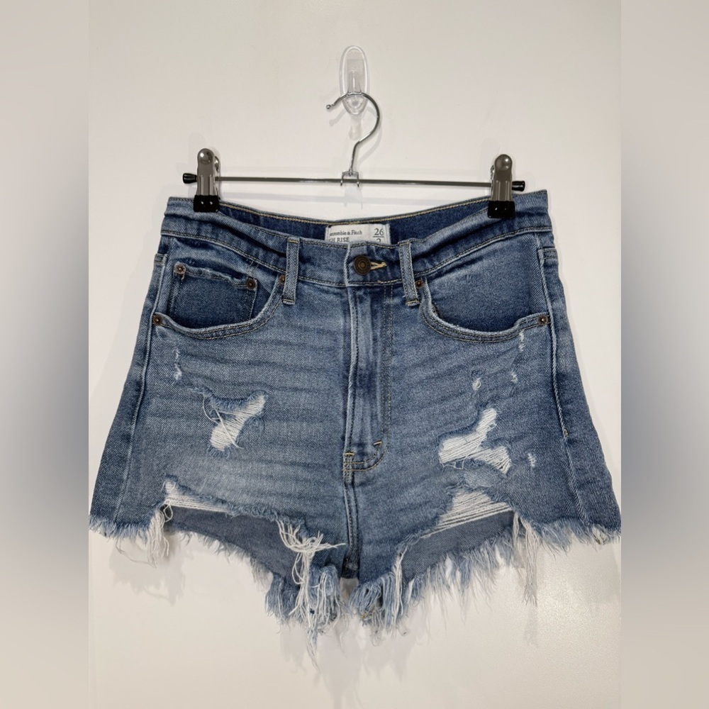 Abercrombie & Fitch Hi Rise Short Denim Jean Med Wash Distressed Size 26